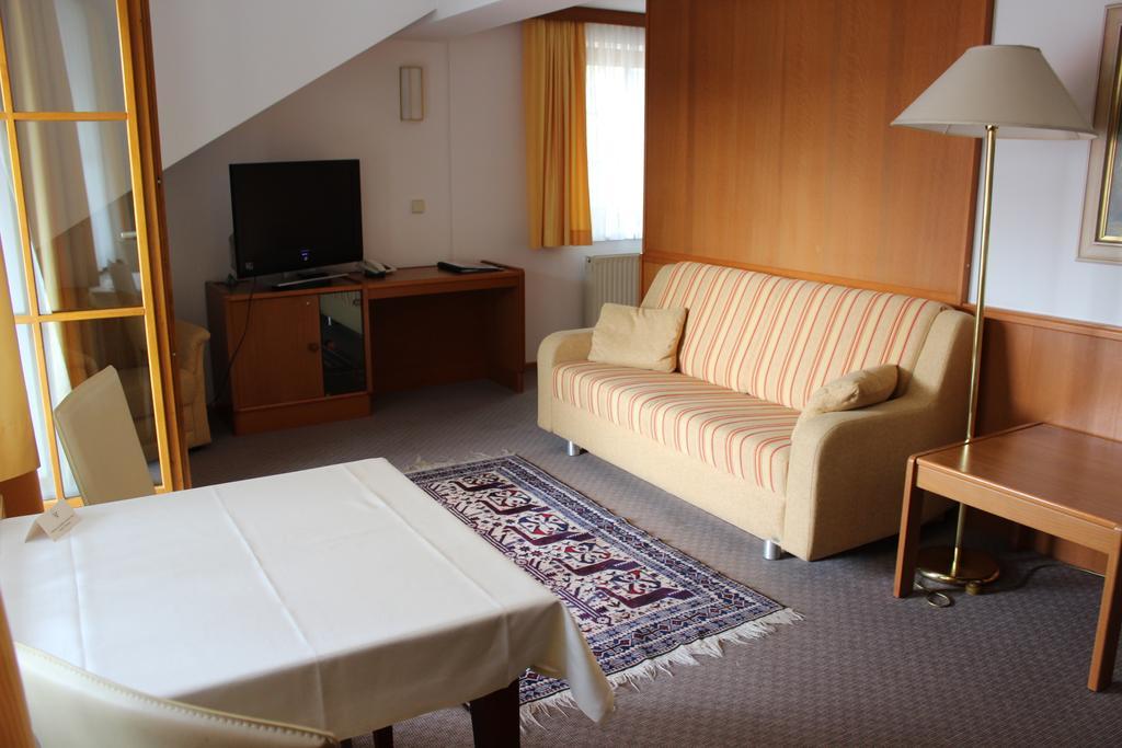 Seehotel Paulitsch Velden am Wörthersee Oda fotoğraf