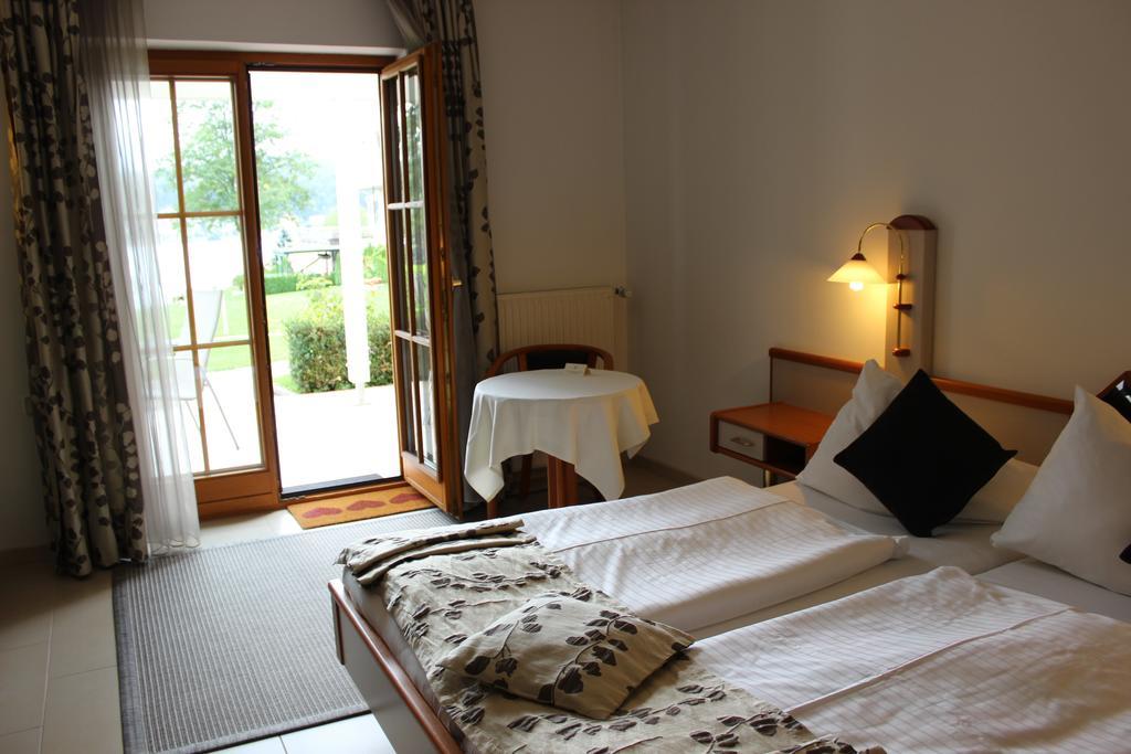 Seehotel Paulitsch Velden am Wörthersee Oda fotoğraf