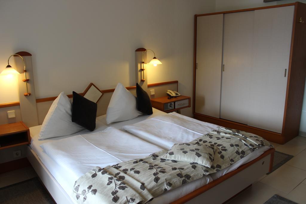 Seehotel Paulitsch Velden am Wörthersee Oda fotoğraf