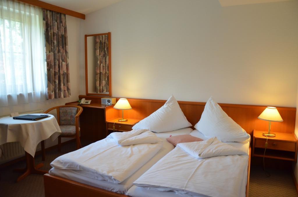 Seehotel Paulitsch Velden am Wörthersee Oda fotoğraf