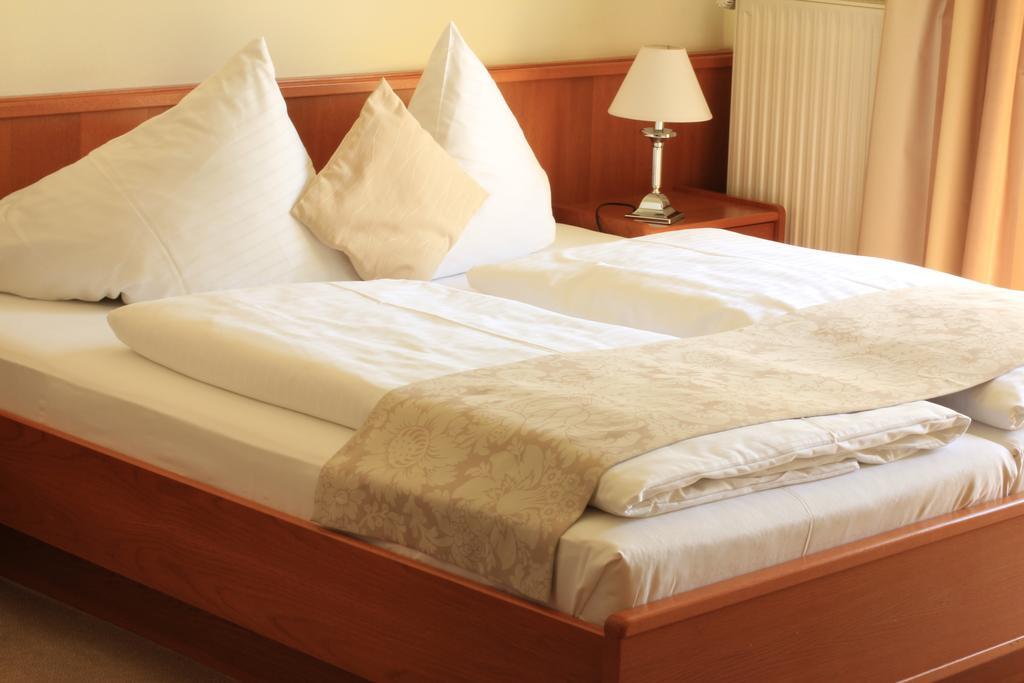 Seehotel Paulitsch Velden am Wörthersee Oda fotoğraf